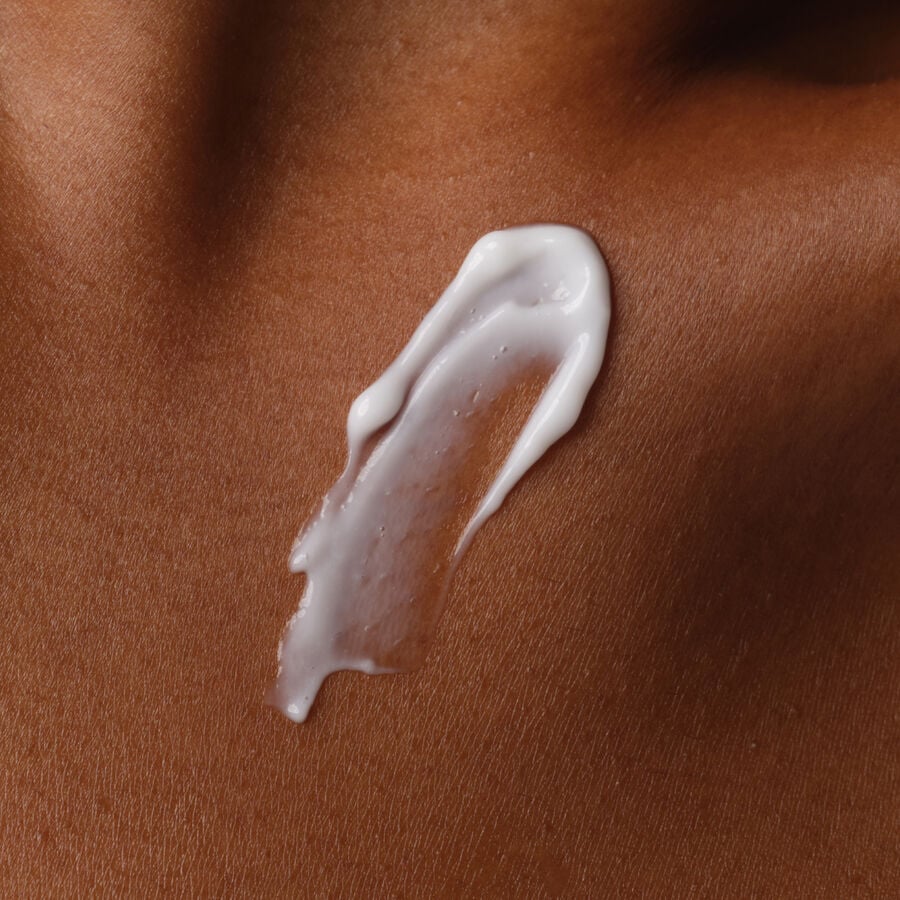 natural-moisturizing-factors-inulin-body-lotion-z7 ORD-Body-Care-Bundles-Brief-NMF-application-shot.jpg