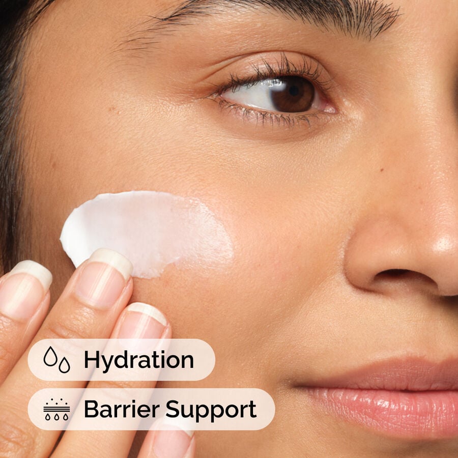 natural-moisturizing-factors-ha-z2 ord-natural-moisturizing-factors-ha-model-application-with-benefits.jpg